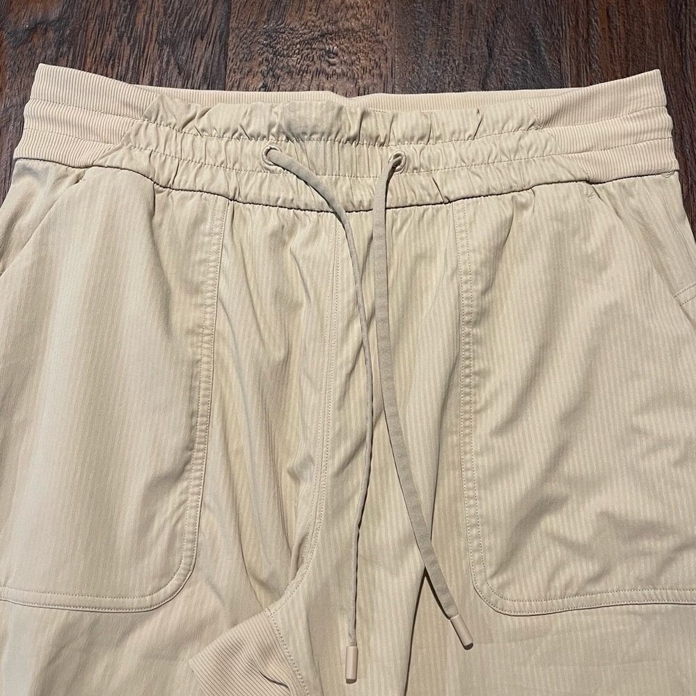 lululemon Dance Studio Crop *Cinch